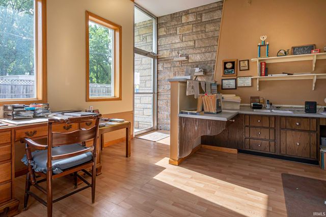 207 W Lincoln Highway, New Haven, IN 46774