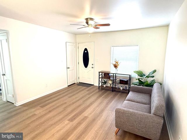 147 HALCYON DR, New Castle, DE 19720