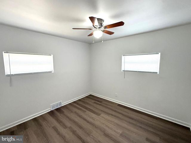 147 HALCYON DR, New Castle, DE 19720