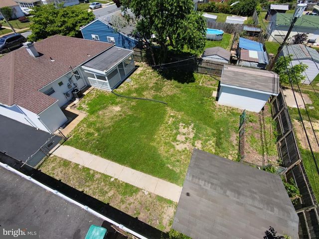 147 HALCYON DR, New Castle, DE 19720