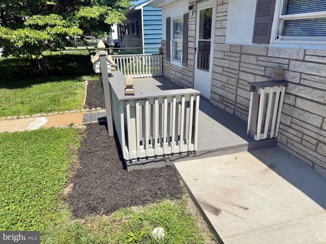 147 HALCYON DR, New Castle, DE 19720