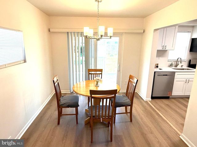 147 HALCYON DR, New Castle, DE 19720