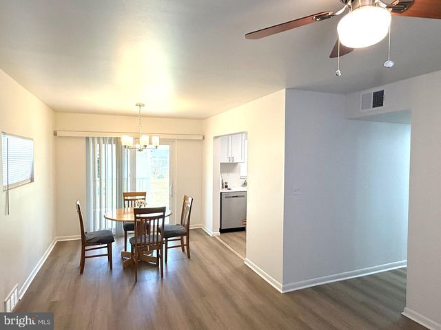147 HALCYON DR, New Castle, DE 19720