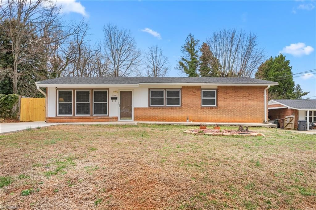 1208 Guest Street, Greensboro, NC 27405