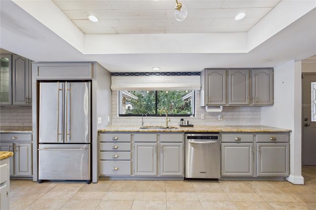 3264 MAJESTIC OAK DRIVE, St Cloud, FL 34771