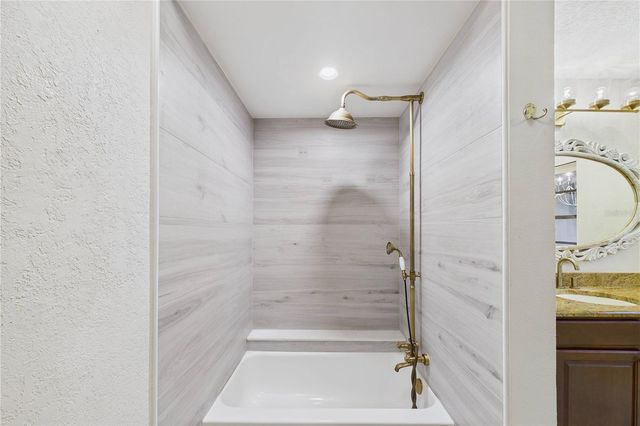 3264 MAJESTIC OAK DRIVE, St Cloud, FL 34771