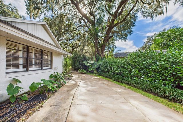 3264 MAJESTIC OAK DRIVE, St Cloud, FL 34771