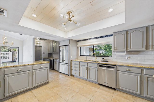 3264 MAJESTIC OAK DRIVE, St Cloud, FL 34771