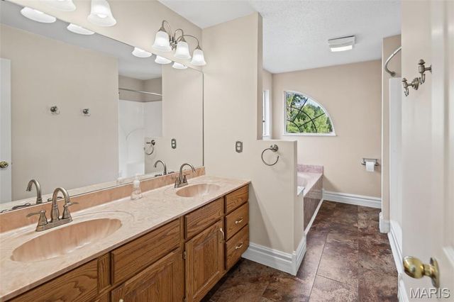 308 Macon Court, O'fallon, IL 62269