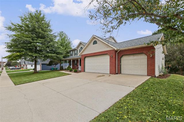 308 Macon Court, O'fallon, IL 62269