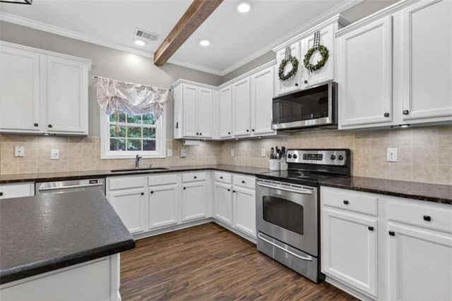 2137 Albert Jones Drive, Loganville, GA 30052