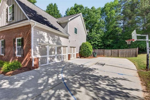 2137 Albert Jones Drive, Loganville, GA 30052