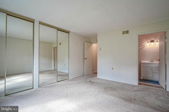 987 WESTMINSTER DR N, Southampton, NJ 08088