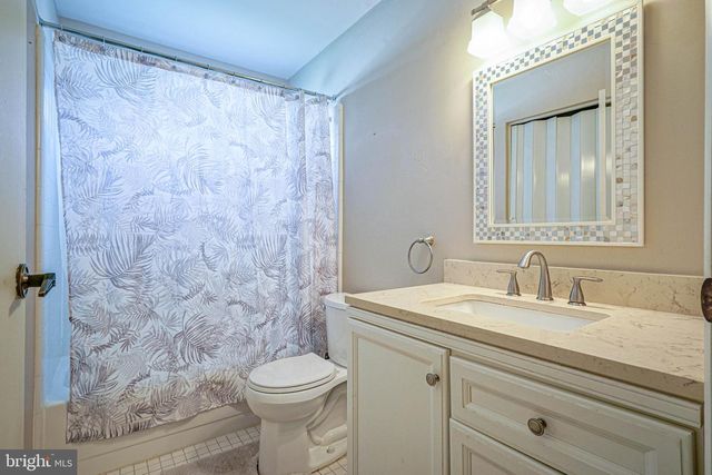 987 WESTMINSTER DR N, Southampton, NJ 08088
