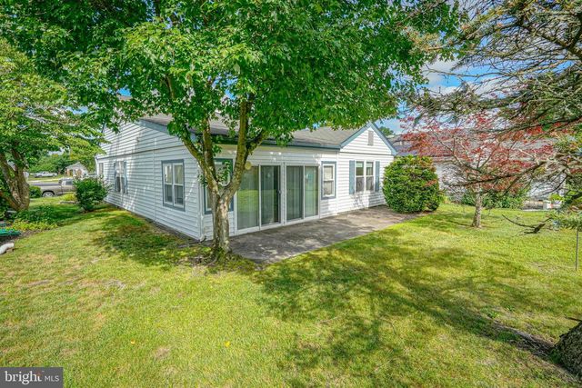 987 WESTMINSTER DR N, Southampton, NJ 08088