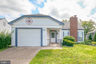987 WESTMINSTER DR N, Southampton, NJ 08088