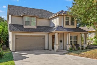 2112 Carleton Avenue, Fort Worth, TX 76107