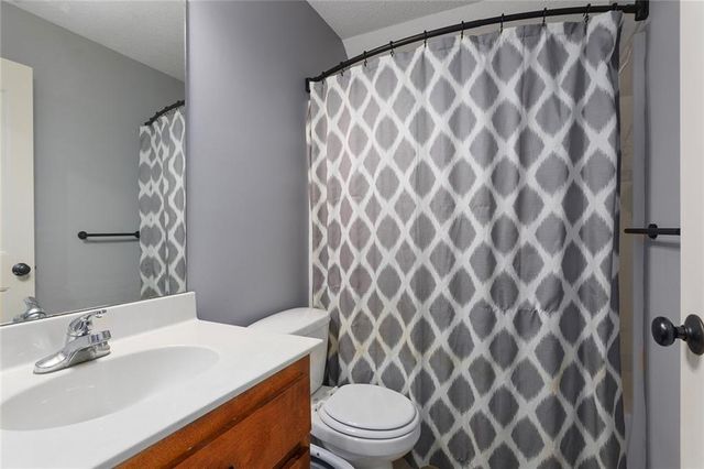 1857 Praun Lane, Kansas City, KS 66102