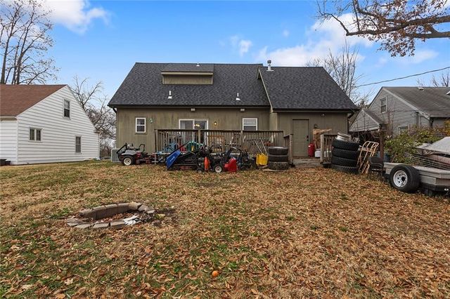 1857 Praun Lane, Kansas City, KS 66102