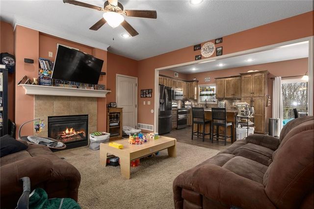 1857 Praun Lane, Kansas City, KS 66102