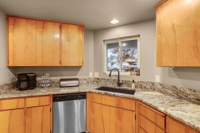 438 Westminster Drive, Eagle Point, OR 97524