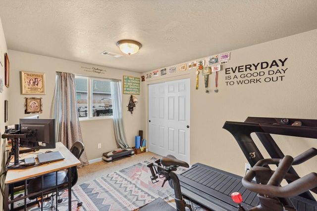 438 Westminster Drive, Eagle Point, OR 97524