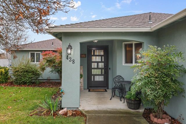 438 Westminster Drive, Eagle Point, OR 97524