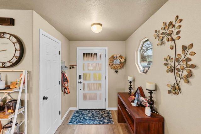 438 Westminster Drive, Eagle Point, OR 97524