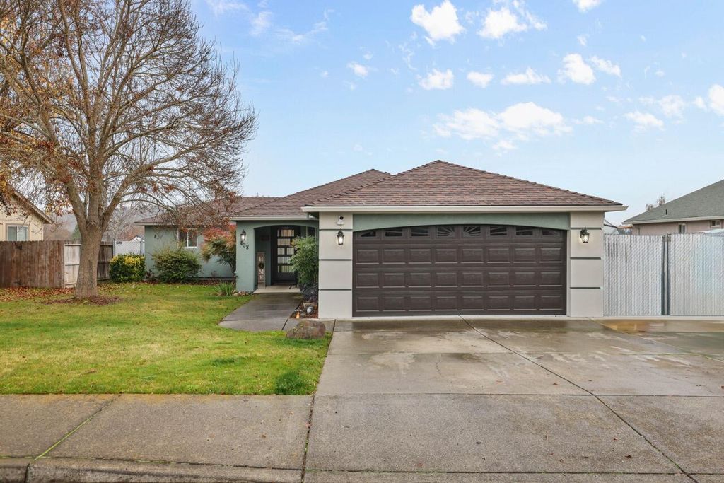 438 Westminster Drive, Eagle Point, OR 97524