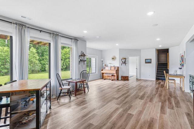 625 BLACK WOLF LP, Columbia, MO 65201