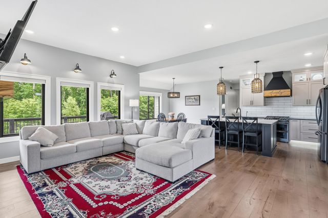 625 BLACK WOLF LP, Columbia, MO 65201