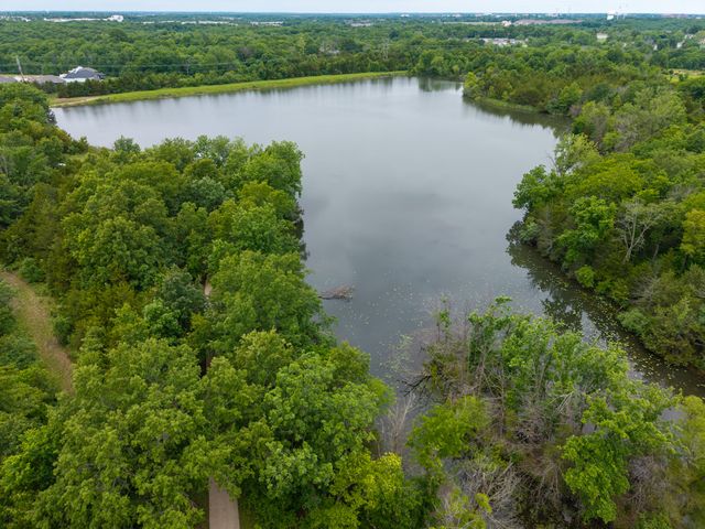 625 BLACK WOLF LP, Columbia, MO 65201