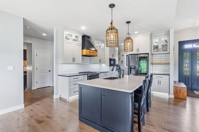 625 BLACK WOLF LP, Columbia, MO 65201