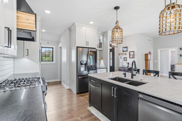 625 BLACK WOLF LP, Columbia, MO 65201