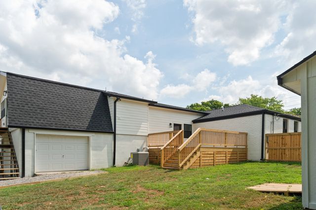 500 Lanier Dr, Madison, TN 37115