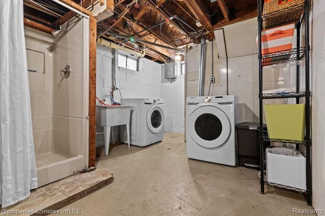 2343 17th Street, Wyandotte, MI 48192