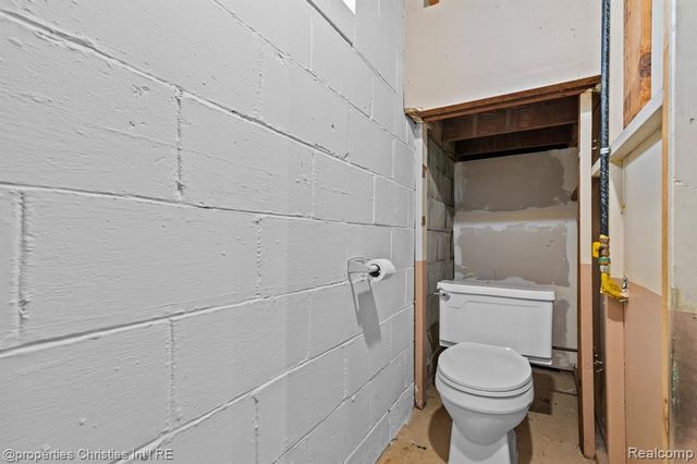 2343 17th Street, Wyandotte, MI 48192