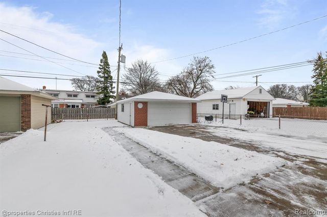 2343 17th Street, Wyandotte, MI 48192