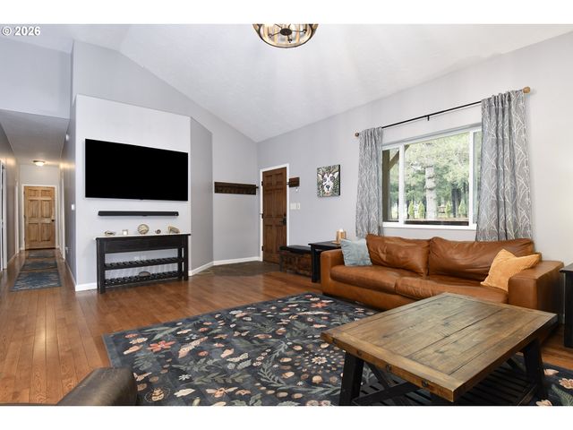 26840 S SKINNER Rd, Estacada, OR 97023