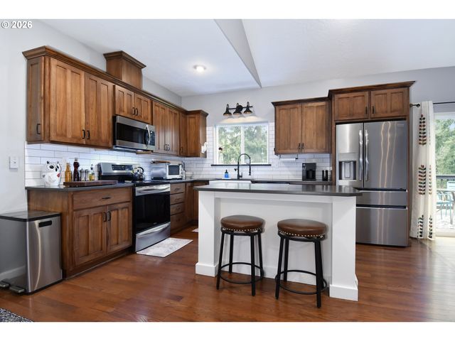 26840 S SKINNER Rd, Estacada, OR 97023