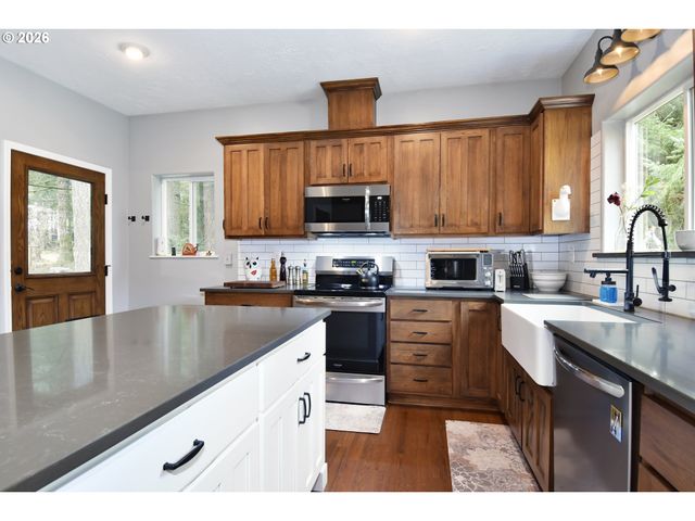 26840 S SKINNER Rd, Estacada, OR 97023