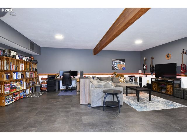 26840 S SKINNER Rd, Estacada, OR 97023