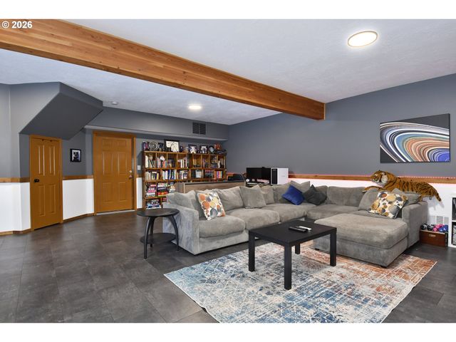 26840 S SKINNER Rd, Estacada, OR 97023