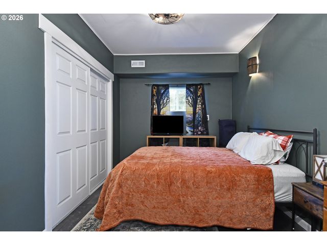 26840 S SKINNER Rd, Estacada, OR 97023