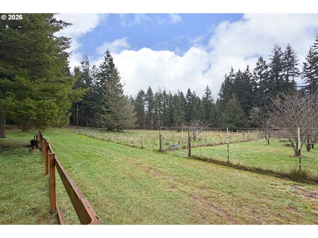 26840 S SKINNER Rd, Estacada, OR 97023