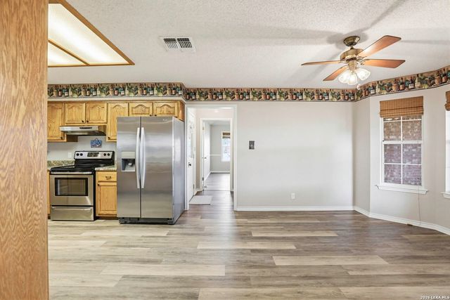 8416 Fm 541, Stockdale, TX 78160