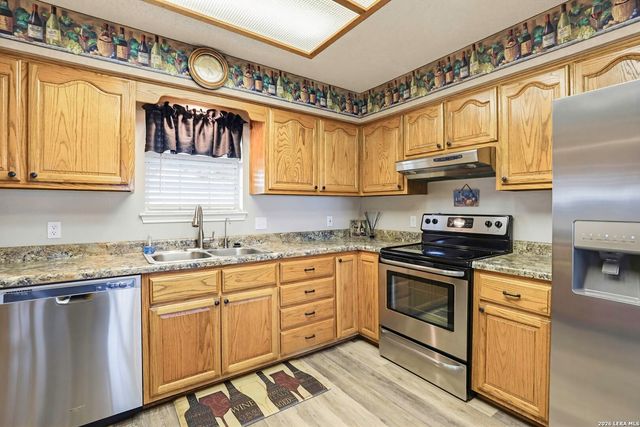 8416 Fm 541, Stockdale, TX 78160