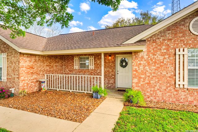 8416 Fm 541, Stockdale, TX 78160