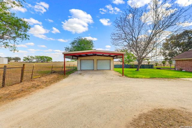 8416 Fm 541, Stockdale, TX 78160