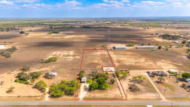 8416 Fm 541, Stockdale, TX 78160